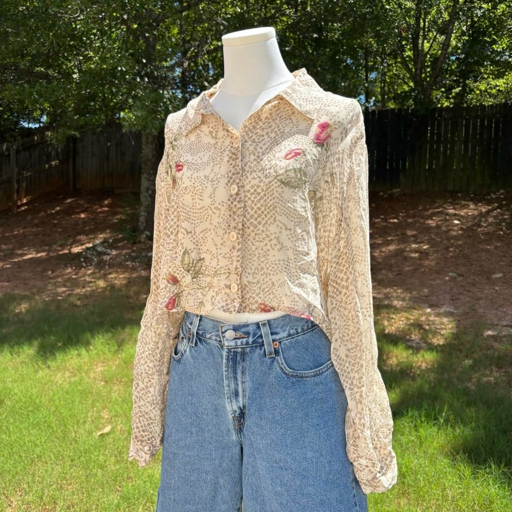 90s vintage Together! sheer floral button down cropped blouse 🧚‍♀️